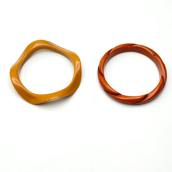 Vintage Lucite Bangle Pair — Orange Twist & Caramel Wave — 1970s Combo — EUC - Picture 2 of 12